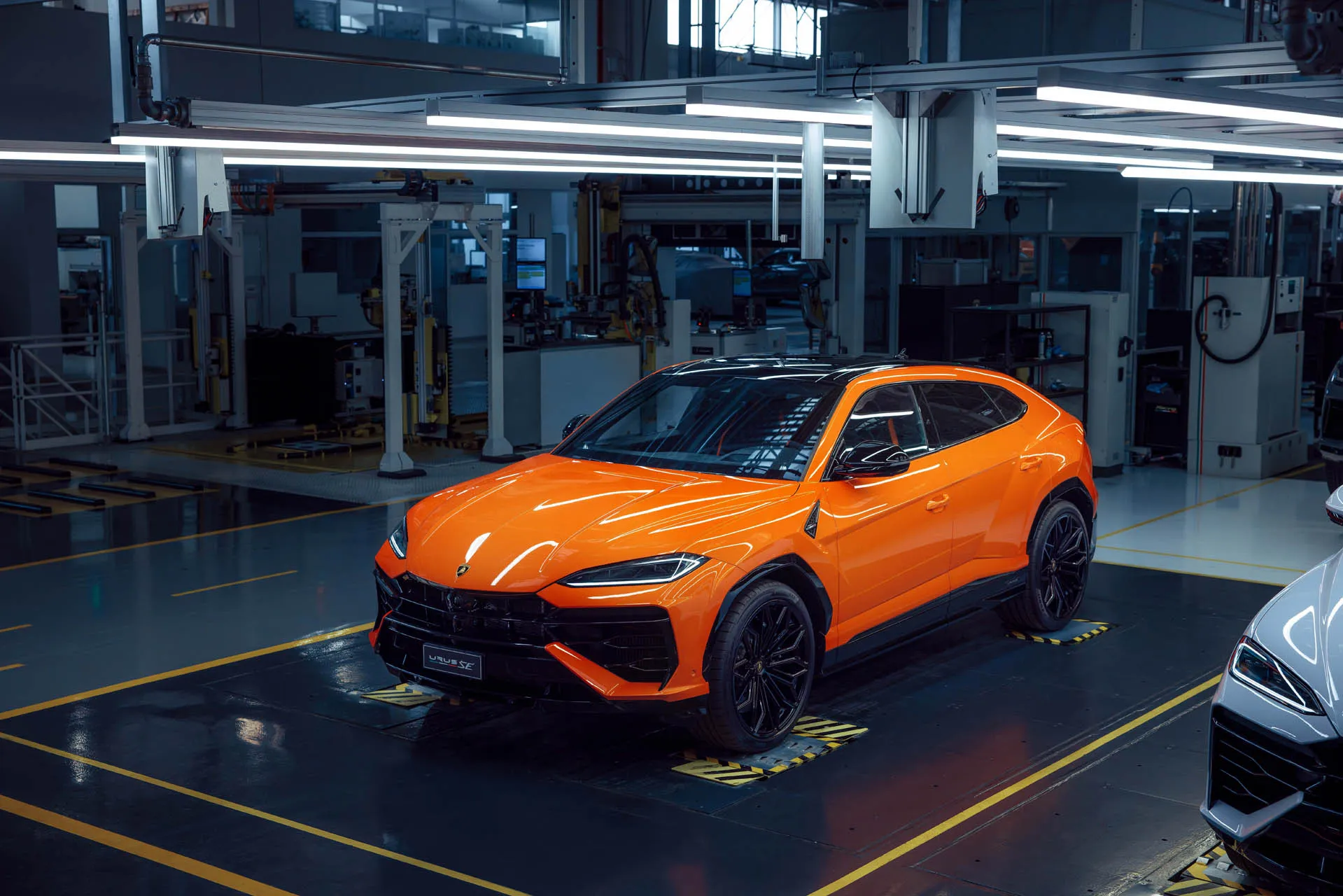Lamborghini Urus SE 2025