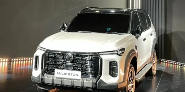 mg-majestor-smart-features-price-electric-car-ai-tech