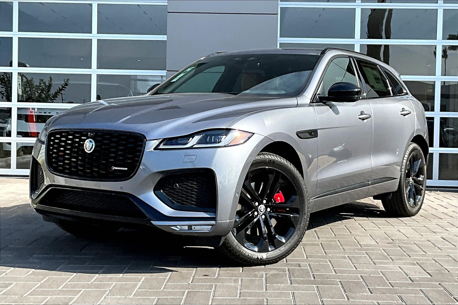 2025-jaguar-f-pace-final-edition-hindi-review