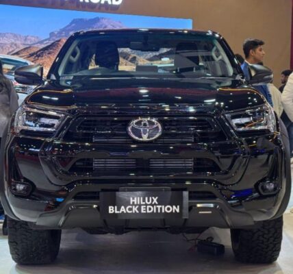 2025-toyota-hilux-hindi-review