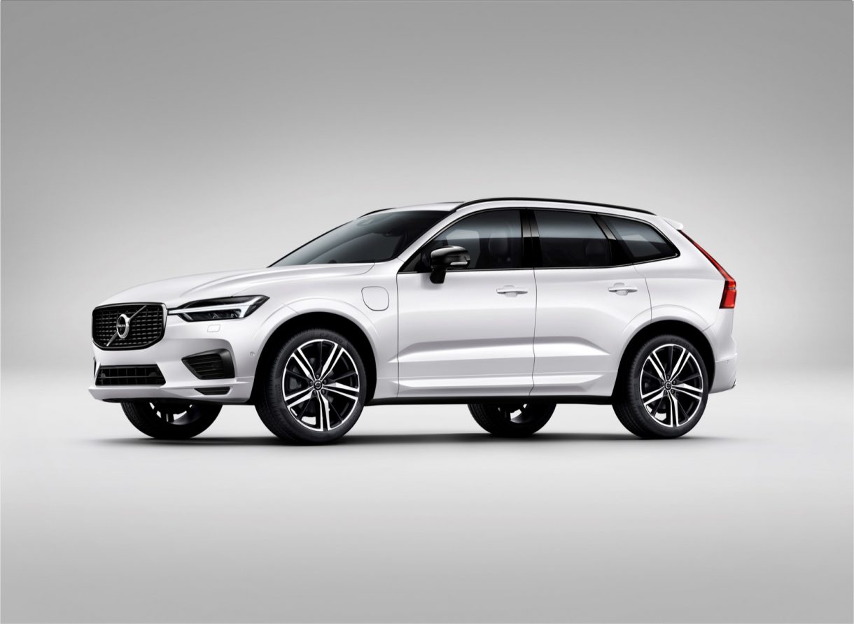 2025-volvo-xc60-advanced-technology-luxury